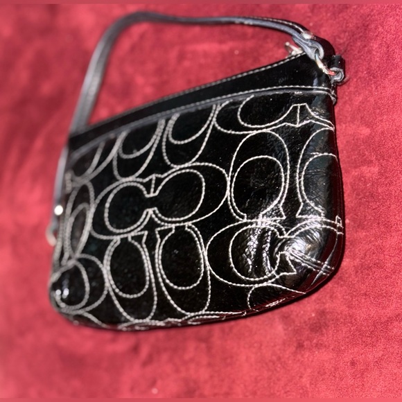 Coach patent leather monogram Black Wristlet Bag - Picture 2 of 10